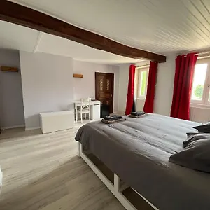 Au Clair De La Pierre - D'hôtes Siccieu-Saint-Julien-et-Carisieu